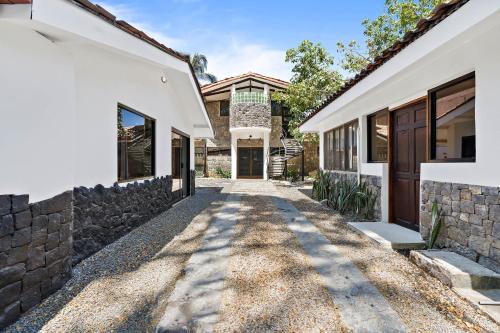 Playa Potrero - beachfront Villa, big private pool - Casa Bella Catalina in พอเทรโร่