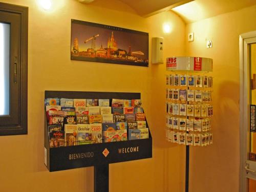 Hostal Radio Barcelona - image 7