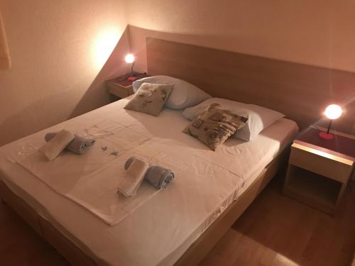 Two-Bedroom Apartment with Terrace image 10