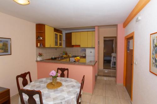 One-Bedroom Apartment with Terrace image 5