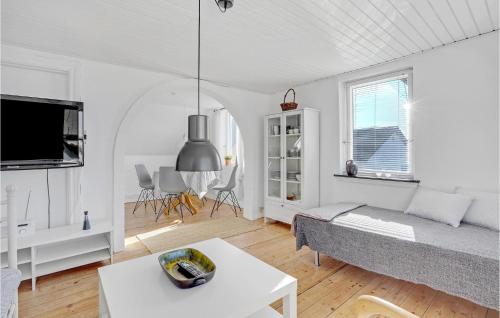  1 Bedroom Lovely Apartment In Hirtshals in Hirtshals