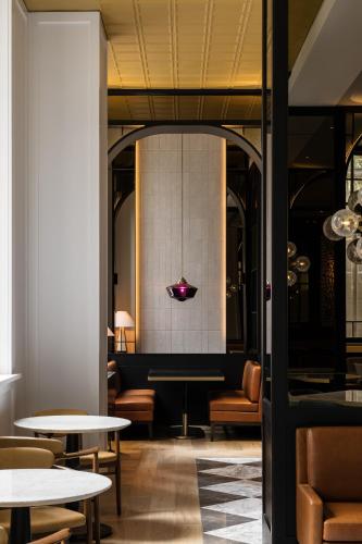 Capella Sydney - image 10