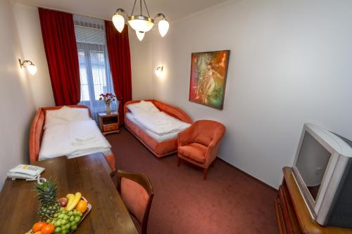 Hotel Grand - image 6