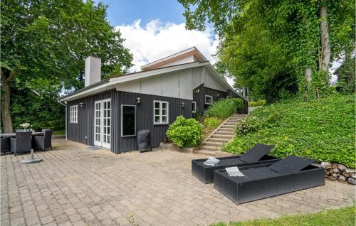  Amazing Home In Børkop With Wifi in Børkop