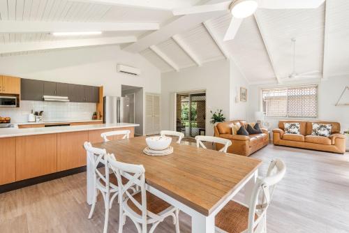 Holiday Home image 10