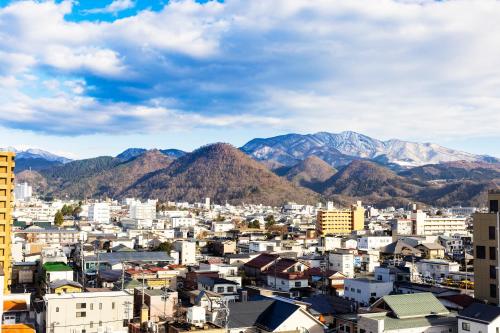 山形大酒店 