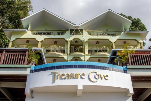 B&B Bel Ombre - Treasure Cove Hotel & Restaurant - Bed and Breakfast Bel Ombre