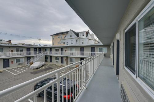 Ocean City Condo with Pool Walk to Boardwalk!