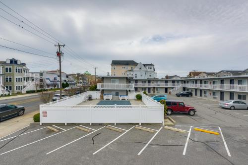 Ocean City Condo with Pool Walk to Boardwalk!