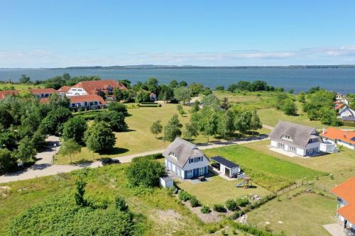 Haus in idyllischer Lage mit Sauna, Terrasse und Garten - Villa Morgensünn, Trent (photo 6)