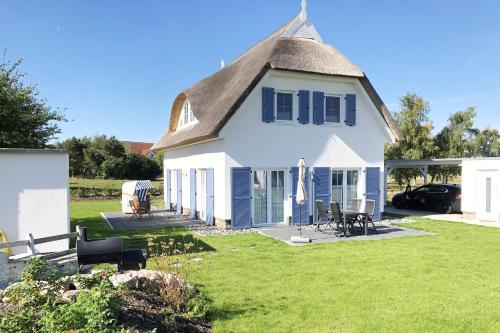 Haus in idyllischer Lage mit Sauna, Terrasse und Garten - Villa Morgensünn, Trent (photo 8)