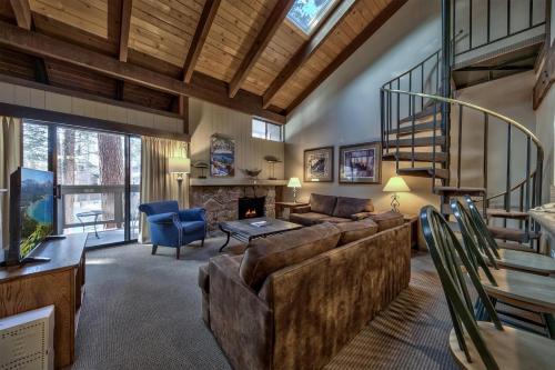 Amazing Condo With Loft - Lakeland Village Resort At Heaven Condo - main image