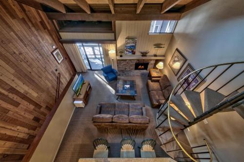 Amazing Condo With Loft - Lakeland Village Resort At Heaven Condo - image 7