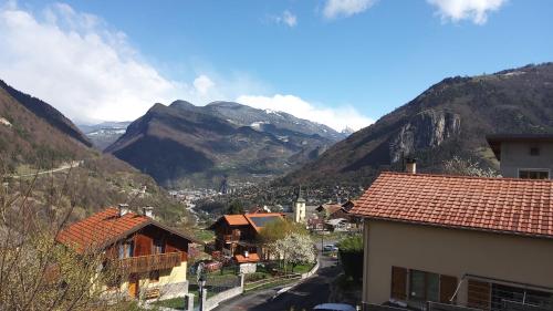 Votre appartement savoyard de 32m2 à proximité de la télécabine pour skier les 3 Vallées !