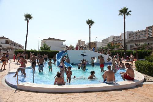 Aparthotel Acualandia