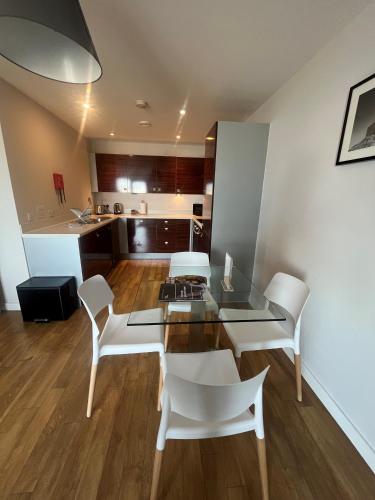 Létesítmények, Quayside Apartments by Urban Space near Techniquest