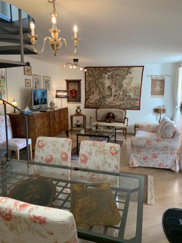 Ferienhaus, Rustico Auf Burg in Brione sopra Minusio