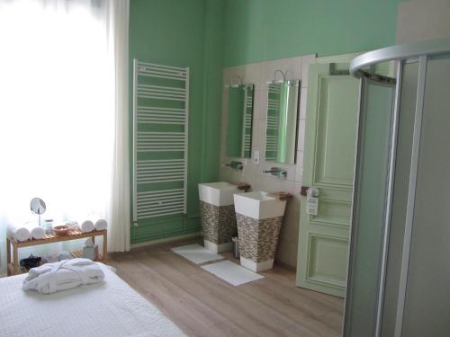 Chambre D'hôtes Les Epicuriens - image 13