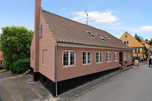 Cosy, Unique House Near Harbour In Gudhjem