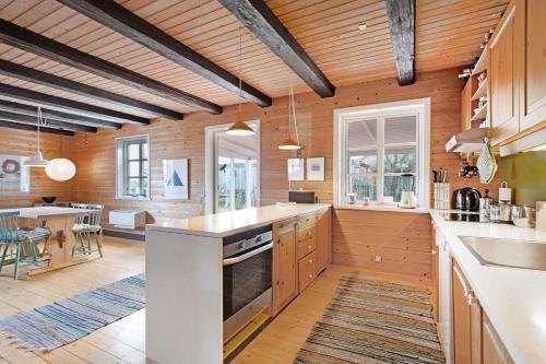  Wooden House With A View Of The North Sea in Lemvig