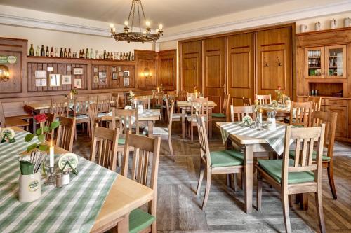 Altstadt- und Businesshotel Pfaubräu - Brauereigasthof - Frühstücksbuffet - kostenfreie Radgarage - Hunde willkommen 2