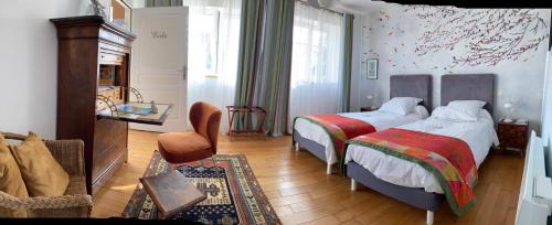 Chambres d'hotes Le Relais de la Perle in Levernoisa