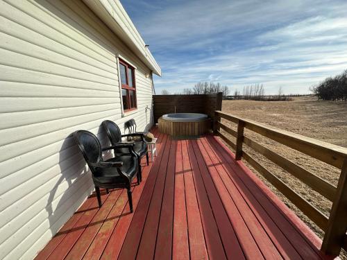 ระเบียง/ชานเรือน, Cave Cabins in เฮลล่า