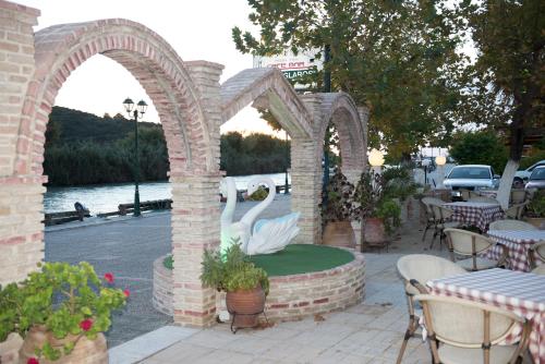 Restaurant, Hotel Glaros in Ammoudia