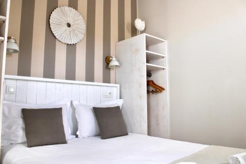 2 double beds