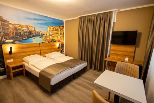 Deluxe double room with balcony and Kitchen