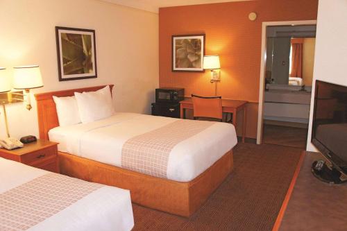 Baymont by Wyndham San Antonio South Park in San Antonio, USA
