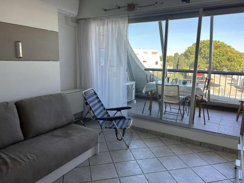 Appartement Port Camargue, 1 pièce, 4 personnes - FR-1-250-151 - Location saisonnière - Le Grau-du-Roi