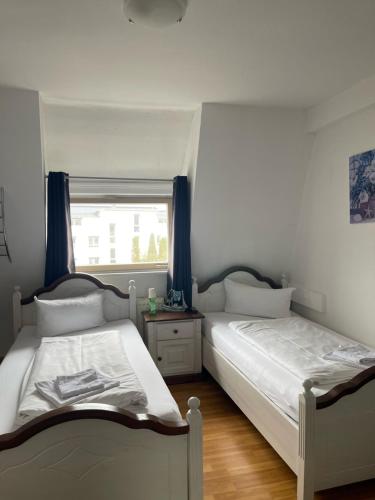 Standard Double Room with Shared Bathroom