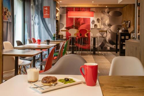ibis Cannes Centre - image 8