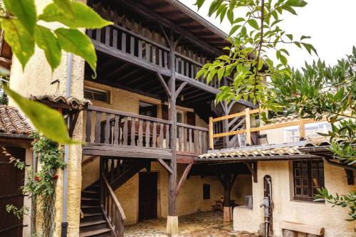 La Maison d’Élise - au cœur du village gîte à louer Arbigny