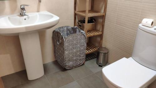 Lovely 2 Bedroom 2 Bathroom Apartment With Pool Vereda Golf - image 5