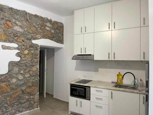 Kitchen, Helios Stays - Sisi Private Apartments in Sissi