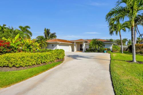 Pompano Palms