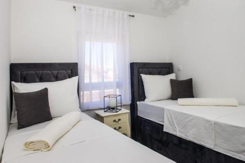 Two-Bedroom Apartment image 5