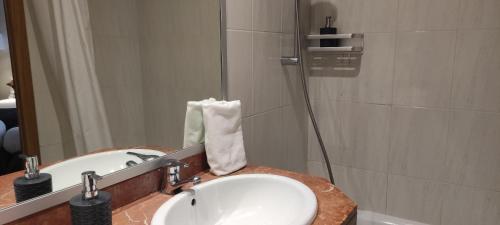 Hotel Travessera - image 12