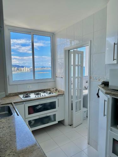 Melhor vista do Guaruja (Apartamento pe na areia) in Asturias