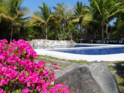 Úszómedence, Puerto Barillas in Jucuaran
