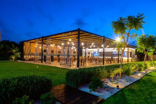 مطعم, Crystal Springs Beach Hotel in بروتاراس