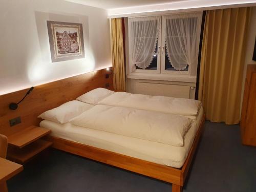 Adler Hotel - image 11