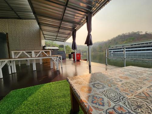บ้านไร่ วรรณ วาลย์ รีสอร์ท, Tha Kradan (foto 2)