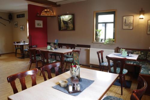 Wirtschaft & Pension Zum Huthaus - image 10