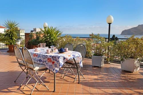  Attico Cielo e mare, Unterkunft in Spotorno