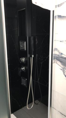 Hotel Holiday - image 14