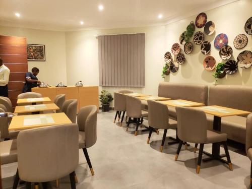 Restaurant, Le Cottage Mbale in Mbale