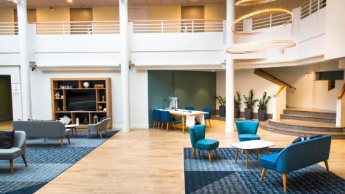 Holiday Inn Calais Coquelles an IHG Hotel - image 2